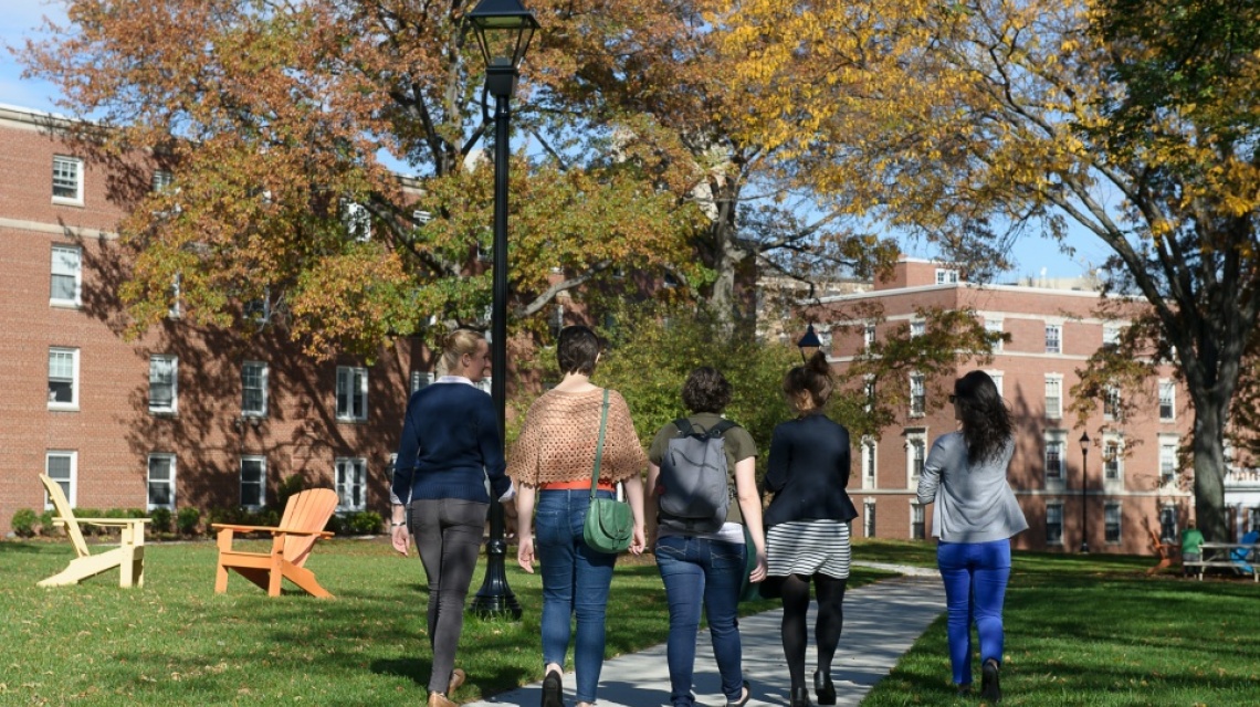 Application Closed for the 2024 Season Simmons University Intern